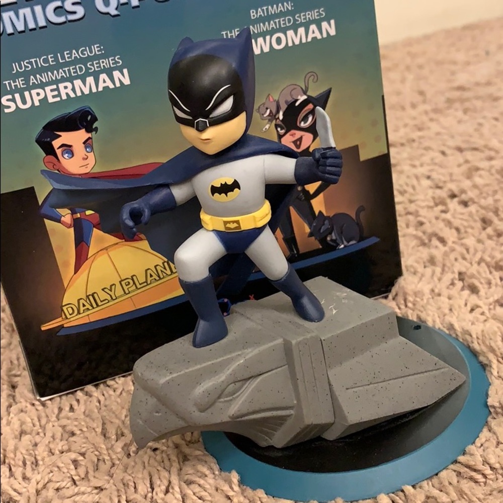 SUPER CUTE! Q-Pop Batman Figure